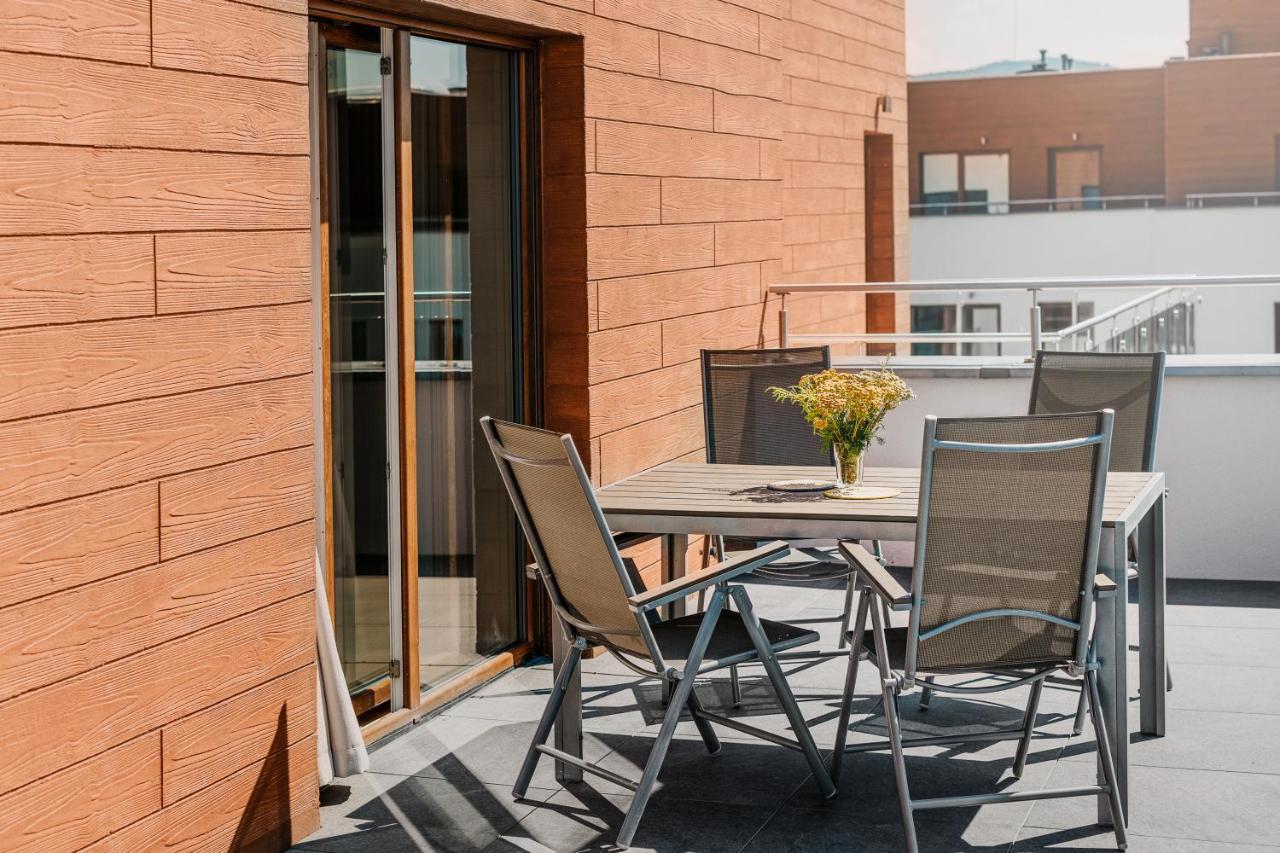 Apartament Widokowy - Penthouse Z Tarasem Kudowa Zdroj Luaran gambar